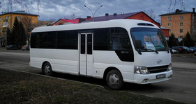Family-friendly mini-bus service to DIA in Centennial, CO